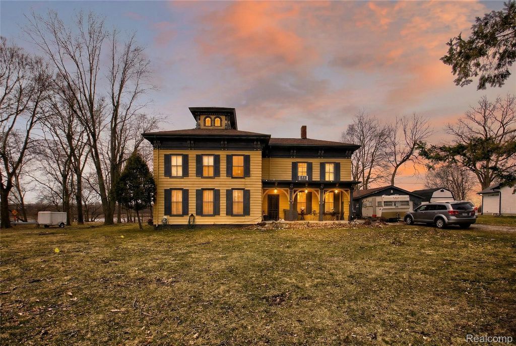 4466 Mill Street, Columbiaville Village, MI 48421