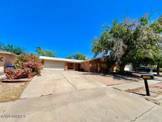 1005 Ellendale Drive, Las Cruces, NM 88005