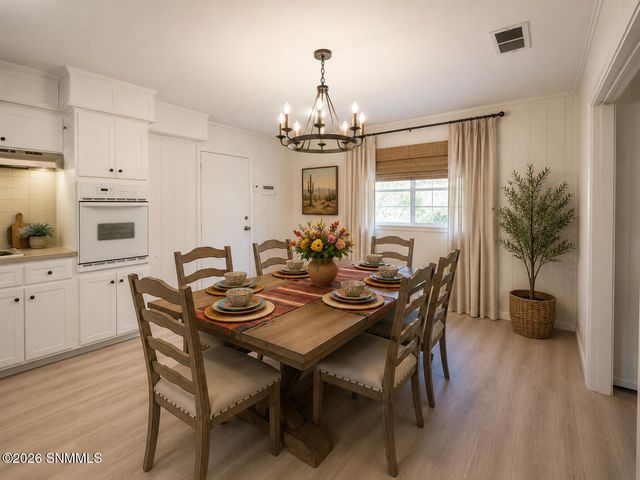 1005 Ellendale Drive, Las Cruces, NM 88005