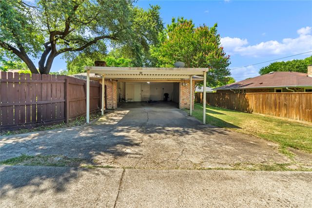 801 Waynelee Drive, Lancaster, TX 75146