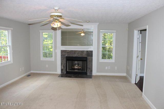 8946 Maple Ridge Lane, Knoxville, TN 37923