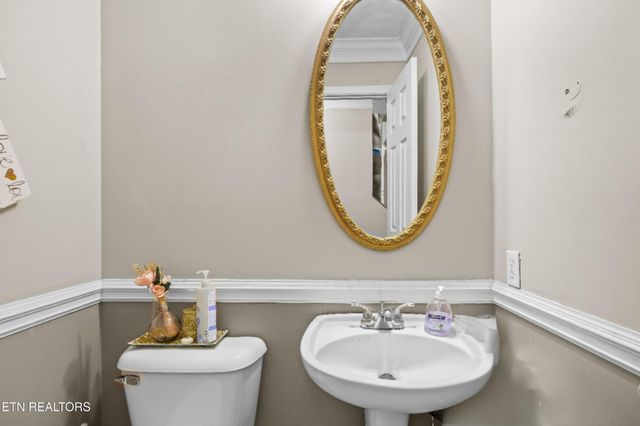 8946 Maple Ridge Lane, Knoxville, TN 37923