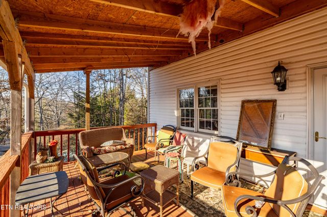 8946 Maple Ridge Lane, Knoxville, TN 37923