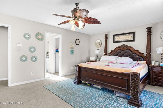 8946 Maple Ridge Lane, Knoxville, TN 37923