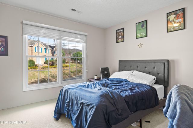 8946 Maple Ridge Lane, Knoxville, TN 37923