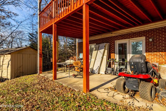 8946 Maple Ridge Lane, Knoxville, TN 37923