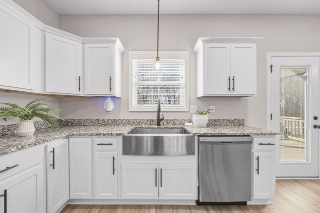 2034 Ireland Way, Clarksville, TN 37042