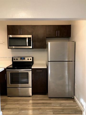 570 NE 69th St 2, Miami, FL 33138