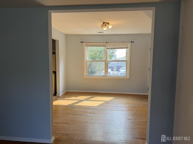 1105 N Oaks Boulevard, North Brunswick, NJ 08902
