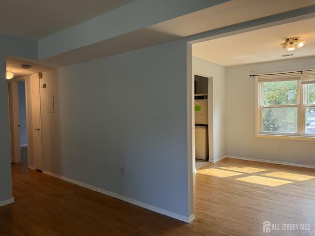 1105 N Oaks Boulevard, North Brunswick, NJ 08902