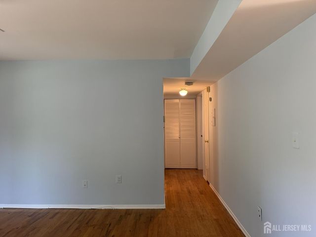 1105 N Oaks Boulevard, North Brunswick, NJ 08902
