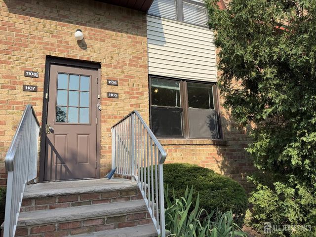 1105 N Oaks Boulevard, North Brunswick, NJ 08902