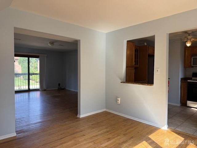 1105 N Oaks Boulevard, North Brunswick, NJ 08902