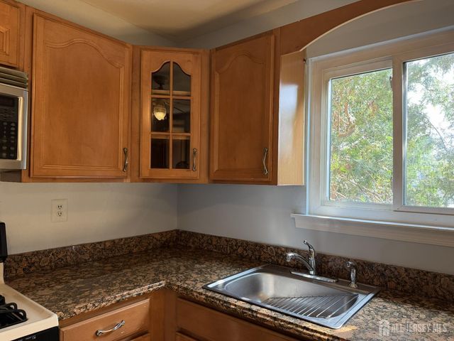 1105 N Oaks Boulevard, North Brunswick, NJ 08902