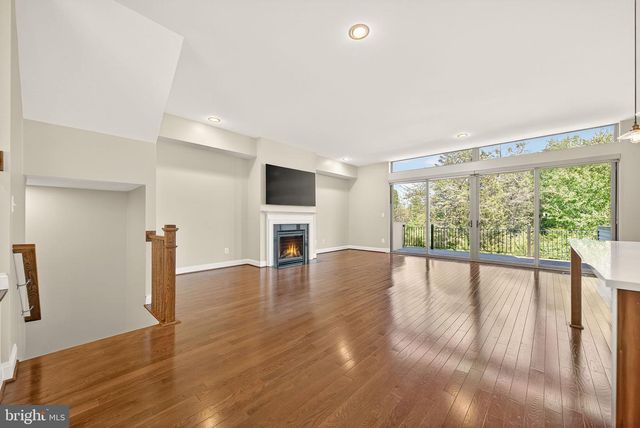 23394 EVENING PRIMROSE, Ashburn, VA 20148