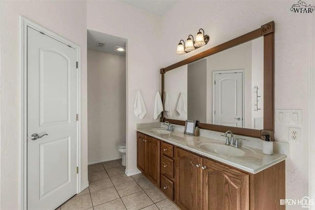 6 TWELVE OAKS COURT, Wichita Falls, TX 76310