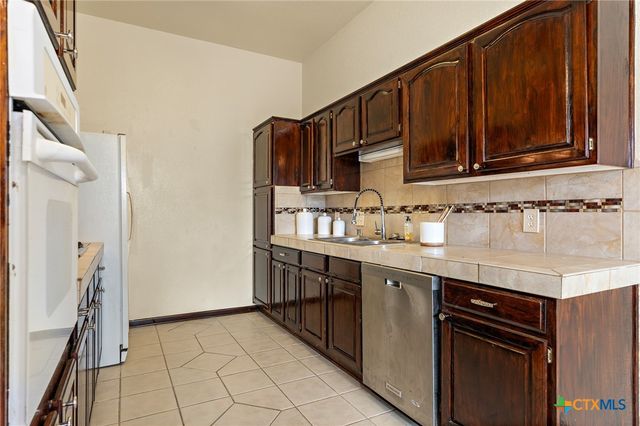 711 Mueller Street, Copperas Cove, TX 76522