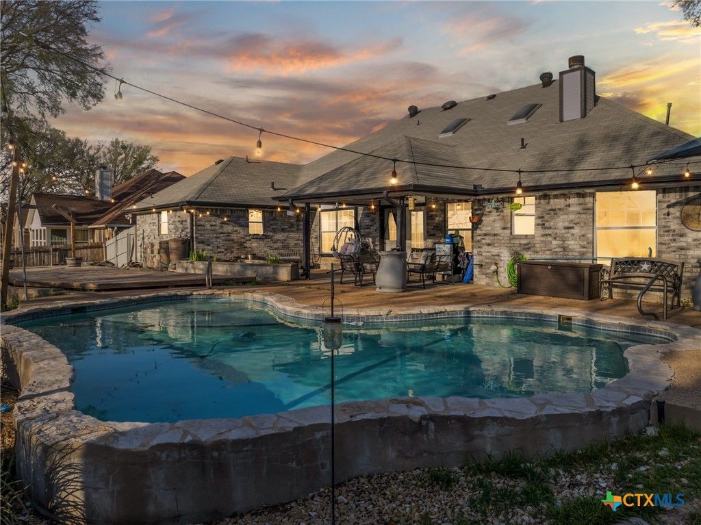 711 Mueller Street, Copperas Cove, TX 76522