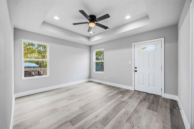 8512 Farqueson Street, Houston, TX 77029