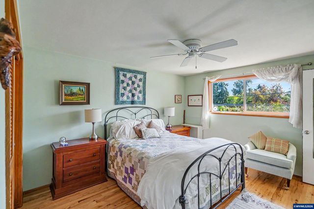 2626 NW Linnan Cir, Corvallis, OR 97330
