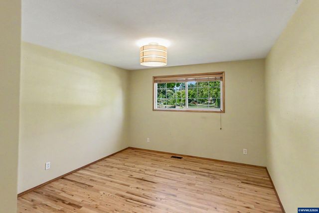 2626 NW Linnan Cir, Corvallis, OR 97330
