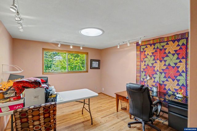 2626 NW Linnan Cir, Corvallis, OR 97330