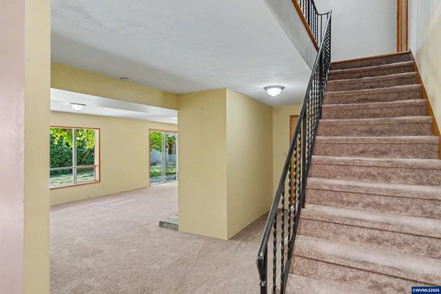 2626 NW Linnan Cir, Corvallis, OR 97330