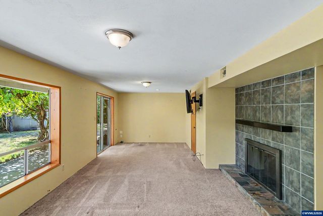 2626 NW Linnan Cir, Corvallis, OR 97330
