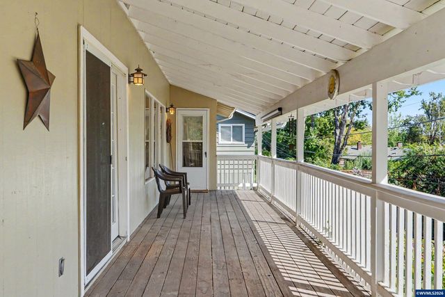 2626 NW Linnan Cir, Corvallis, OR 97330