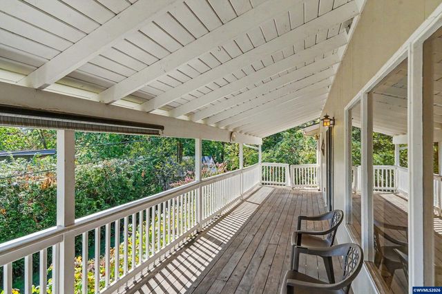 2626 NW Linnan Cir, Corvallis, OR 97330