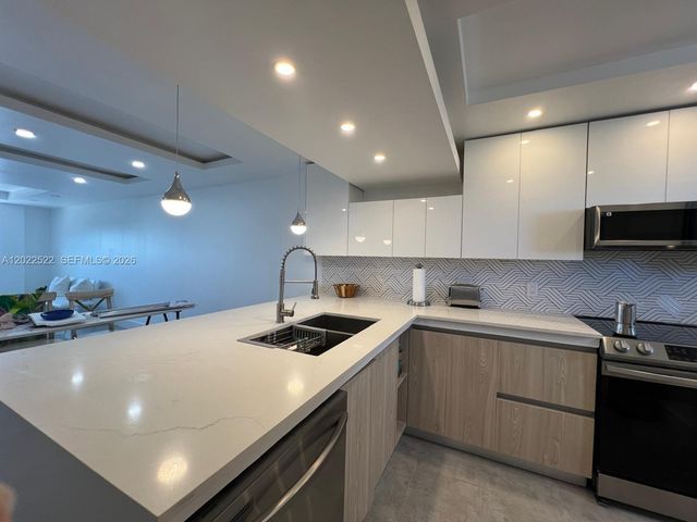 2903 N Miami Beach Blvd 1003, North Miami Beach, FL 33160