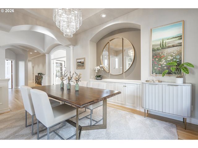 3540 RIVERKNOLL Way, West Linn, OR 97068