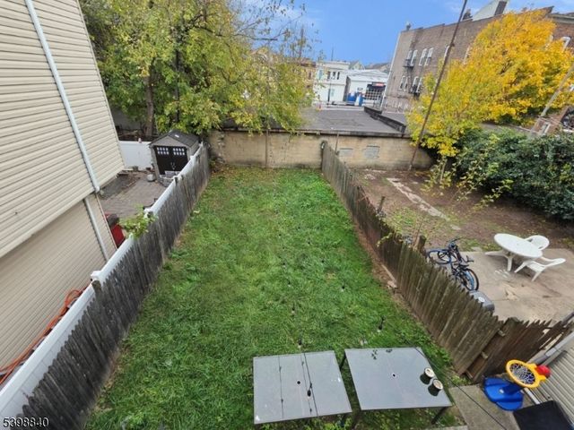 541 Fulton St, Elizabeth City, NJ 07206