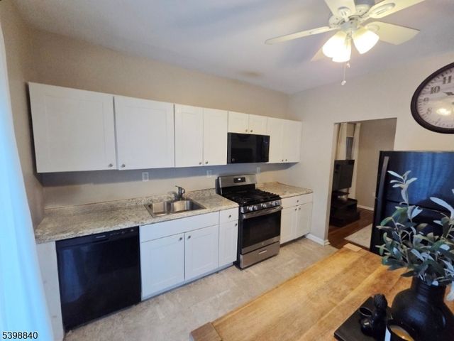 541 Fulton St, Elizabeth City, NJ 07206