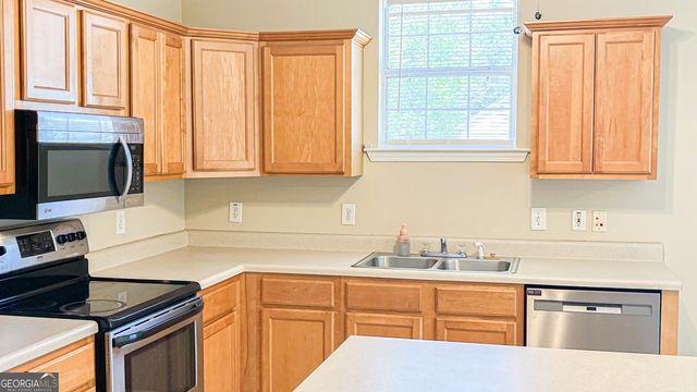 608 Brookwater Drive, Stockbridge, GA 30281