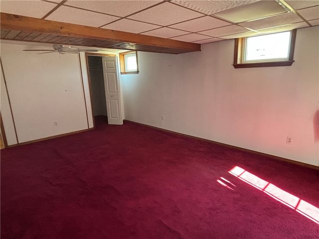 96 Moger Dr, South Strabane, PA 15301