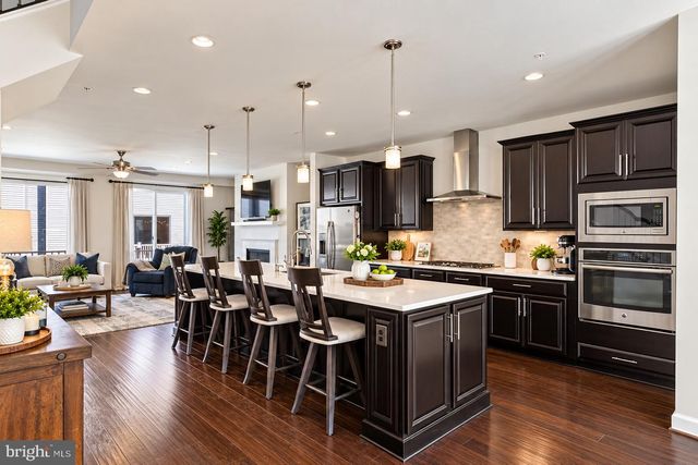 43386 WHITEHEAD TER, Ashburn, VA 20148