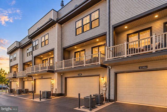 43386 WHITEHEAD TER, Ashburn, VA 20148