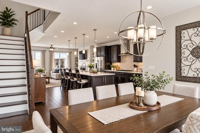 43386 WHITEHEAD TER, Ashburn, VA 20148