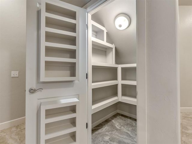 2405 Rumble Court, Edmond, OK 73034