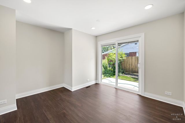 49 King Lane, Des Plaines, IL 60016