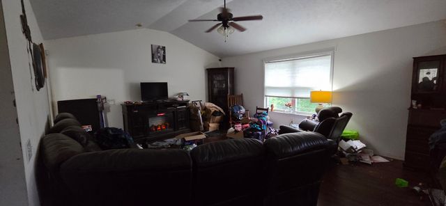 487 Amber Avenue, Hollister, MO 65672