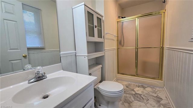 3581 Robinwest Drive, Pfafftown, NC 27040