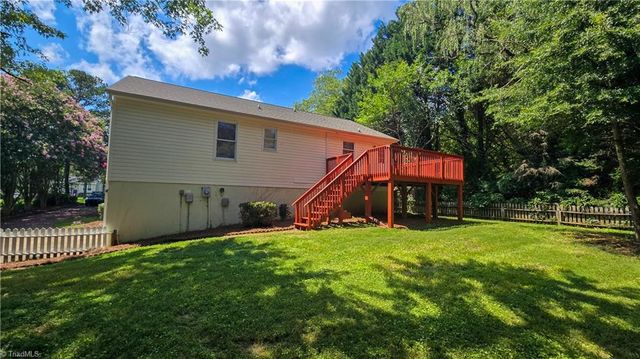 3581 Robinwest Drive, Pfafftown, NC 27040