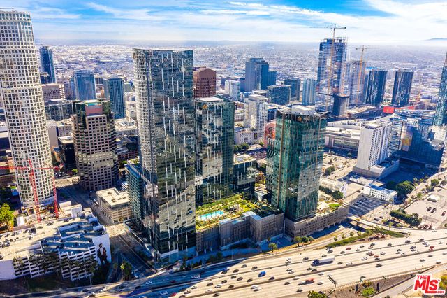 877 FRANCISCO Street 927, Los Angeles, CA 90017