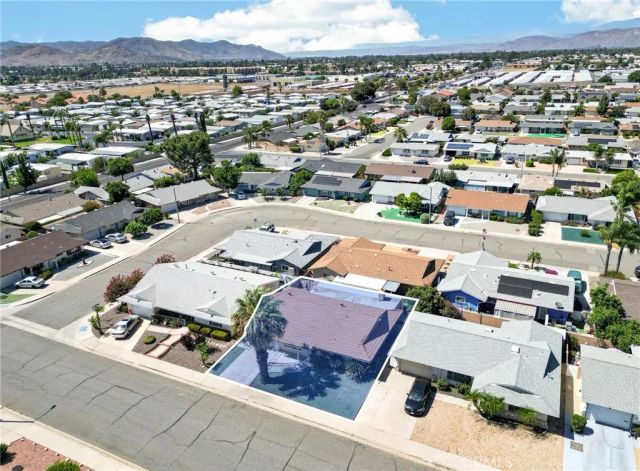 1620 Sandlewood Drive, Hemet, CA 92543