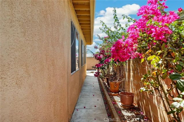 1620 Sandlewood Drive, Hemet, CA 92543