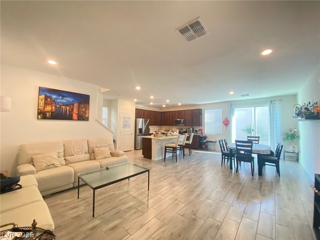 7301 Teagan Avenue, Las Vegas, NV 89113 — photo 2