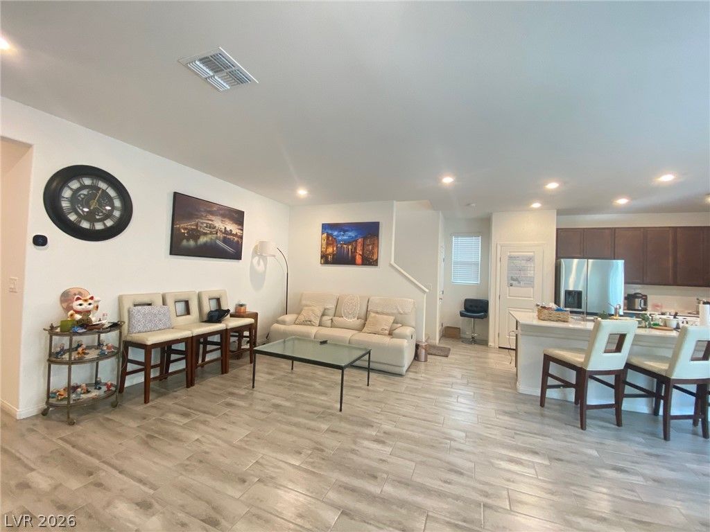 7301 Teagan Avenue, Las Vegas, NV 89113 — photo 3