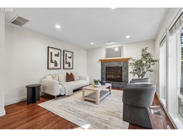 2385 Nw LYDIA Pl, Beaverton, OR 97006